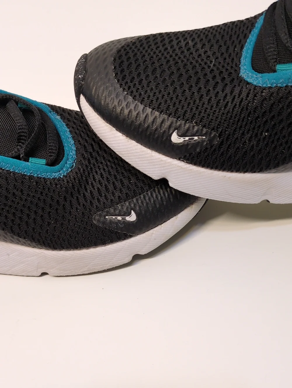 ​Nike Air Max 270 Black Teal Volt Green Kids Youth Sneakers Size 3Y AO2372-026